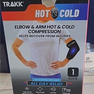 TRAKK Hot & Cold Elbow & Arm Compression Sleeve - Black